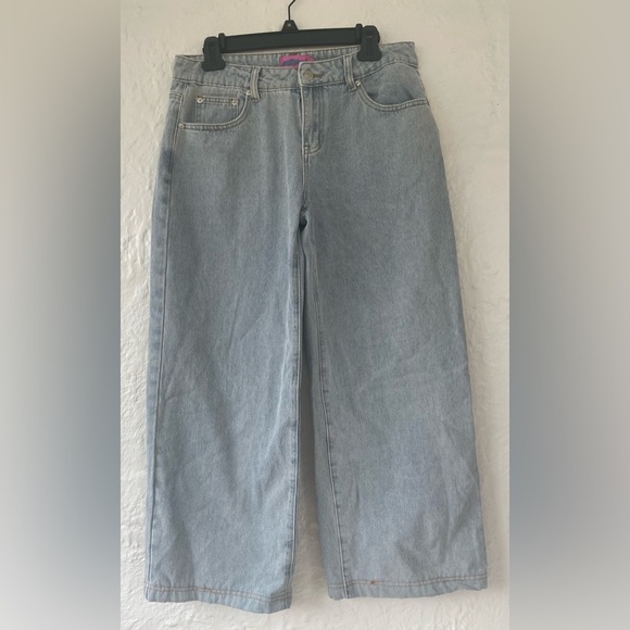edikted PacSun light wash mid rise wide-leg jeans w/ pink bows; size M - Picture 3 of 7
